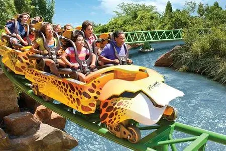 Family entering Belmont Park amusement park